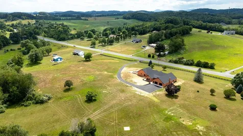 5348 Lee Jackson Highway Greenville VA 24440