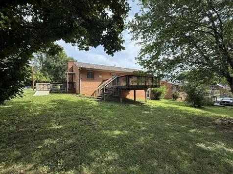 302 Burnley Drive Staunton VA 24401