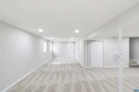 416 Woodland Circle Waynesboro VA 22980