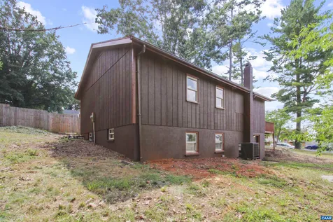 416 Woodland Circle Waynesboro VA 22980