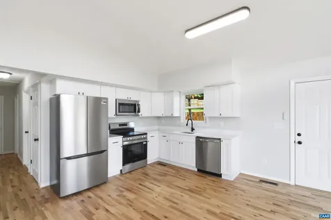 416 Woodland Circle Waynesboro VA 22980
