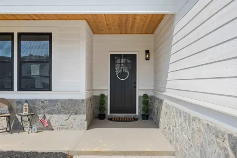 2524 Belvue Road Waynesboro VA 22980