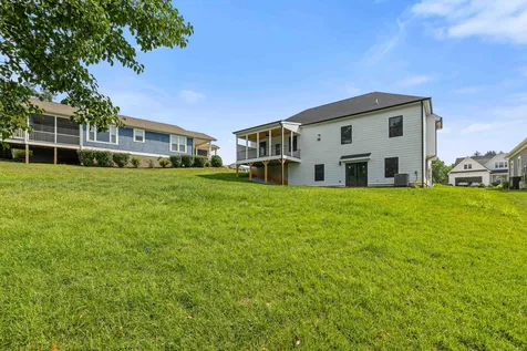 2524 Belvue Road Waynesboro VA 22980