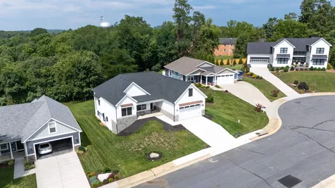 2524 Belvue Road Waynesboro VA 22980