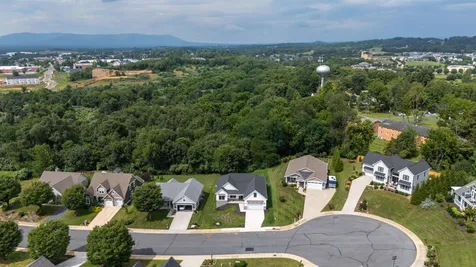 2524 Belvue Road Waynesboro VA 22980
