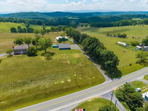 1370 Middlebrook Road Staunton VA 24401