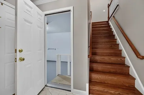 21 Hickory Nut Lane Staunton VA 24401