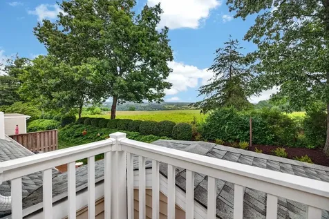 21 Hickory Nut Lane Staunton VA 24401