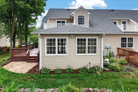 21 Hickory Nut Lane Staunton VA 24401