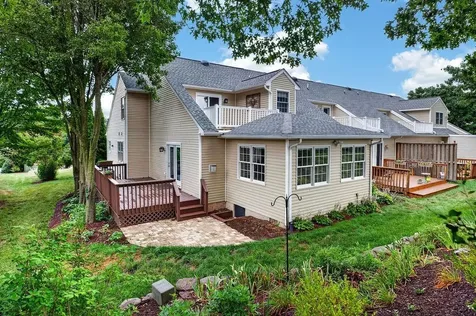 21 Hickory Nut Lane Staunton VA 24401