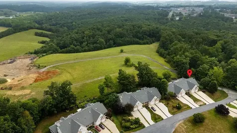 21 Hickory Nut Lane Staunton VA 24401