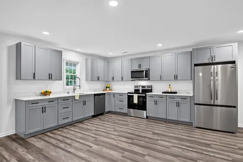 1814 Vinson Street Staunton VA 24401
