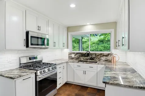 1214 Woodcrest Circle Harrisonburg VA 22801