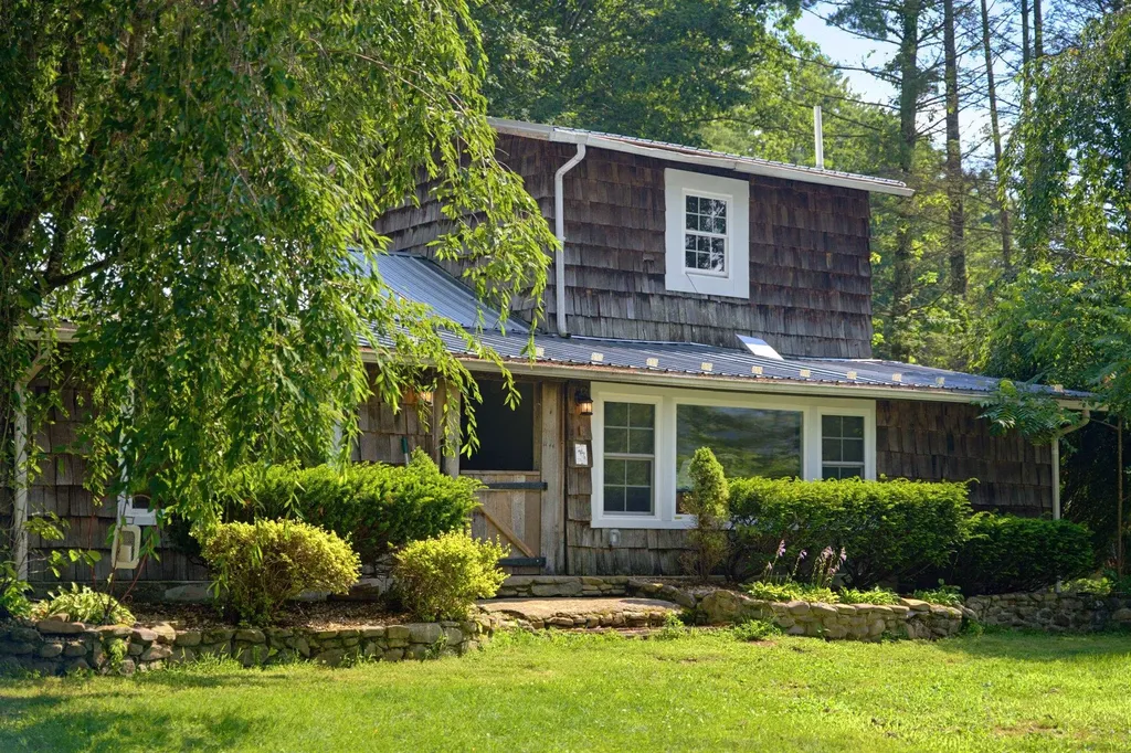 58 Bear Wallow Flat Lane West Augusta VA 24485