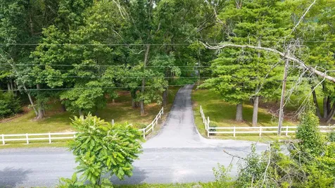 337 Horsehead Road Grottoes VA 24441