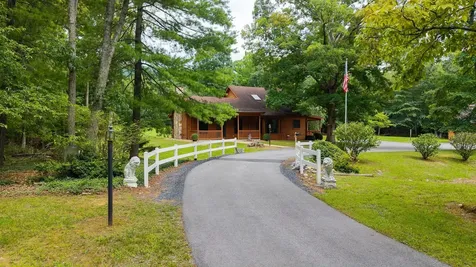 337 Horsehead Road Grottoes VA 24441