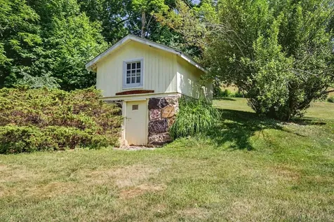 531 Lowland Farms Road Hot Springs VA 24445