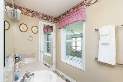 1802 North River Road Mount Solon VA 22843
