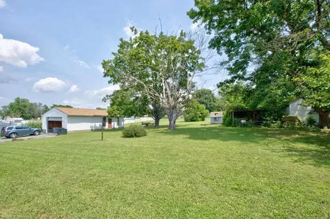 249 South East Side Highway Elkton VA 22827