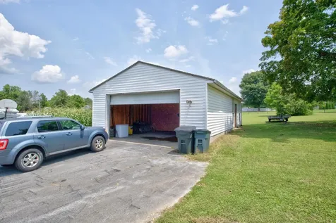 249 South East Side Highway Elkton VA 22827