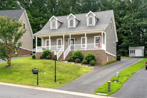 209 Bell Creek Drive Staunton VA 24401
