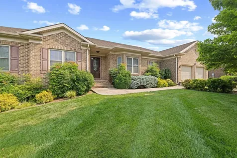 319 Melvin Circle Bridgewater VA 22812
