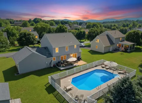 21 Amelia Drive Waynesboro VA 22980