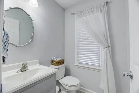 21 Amelia Drive Waynesboro VA 22980