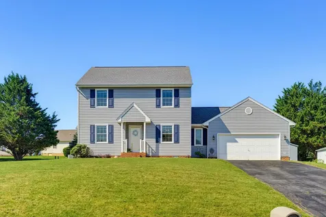 21 Amelia Drive Waynesboro VA 22980