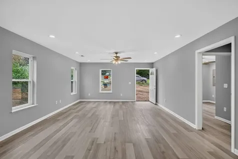 391 Trenton Avenue Shenandoah VA 22849