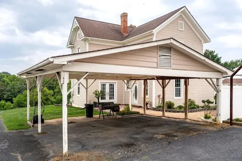 102 Houff Road Weyers Cave VA 24486
