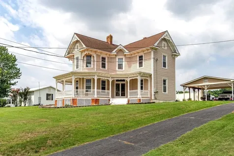102 Houff Road Weyers Cave VA 24486
