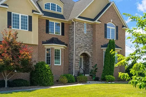 2420 Village Drive Waynesboro VA 22980