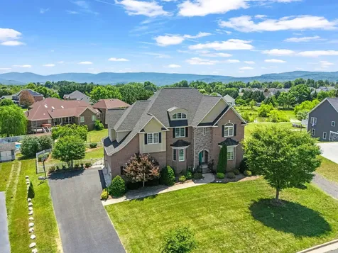 2420 Village Drive Waynesboro VA 22980