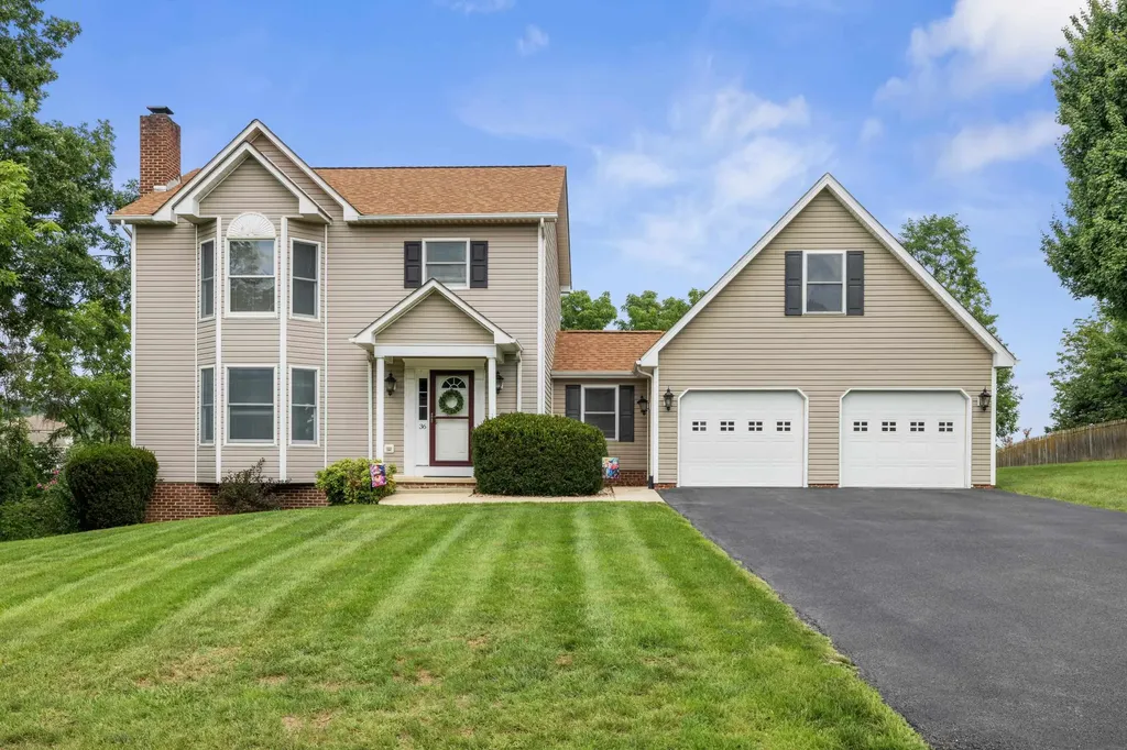 36 Pambrook Drive Fishersville VA 22939