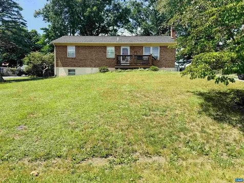 17 Ken View Avenue Verona VA 24482