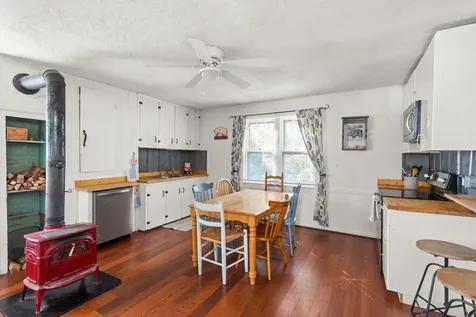 15161 American Legion Drive Broadway VA 22815