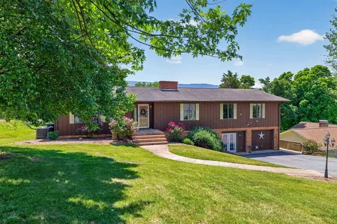 9510 Shenandoah Drive New Market VA 22844