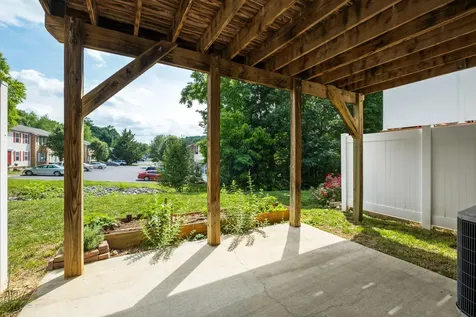 330 Sapphire Drive Harrisonburg VA 22801