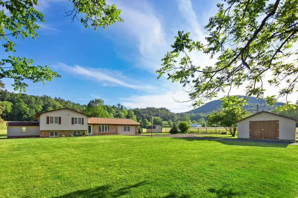 1659 Crab Run Road Mathias WV 26812