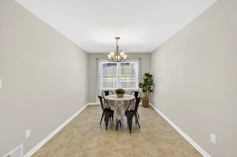 26 Oak View Drive Staunton VA 24401