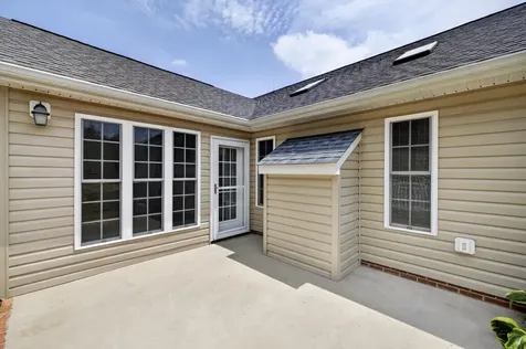 26 Oak View Drive Staunton VA 24401