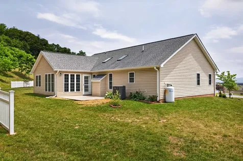 26 Oak View Drive Staunton VA 24401