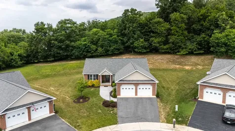 26 Oak View Drive Staunton VA 24401