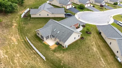 26 Oak View Drive Staunton VA 24401