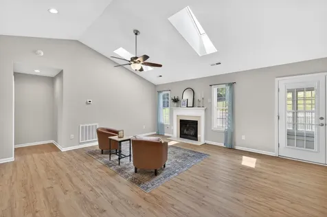 26 Oak View Drive Staunton VA 24401