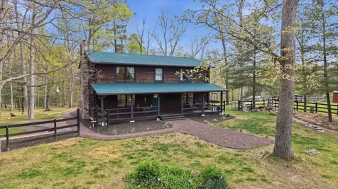482 Boyer Road Fort Valley VA 22652