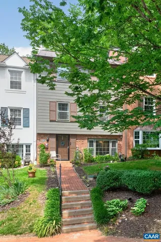 15 Georgetown Green Charlottesville VA 22901