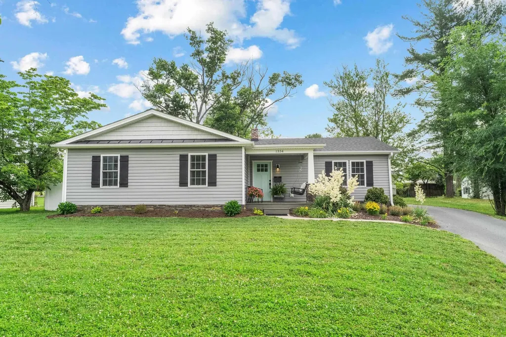 1334 Keesling Avenue Waynesboro VA 22980