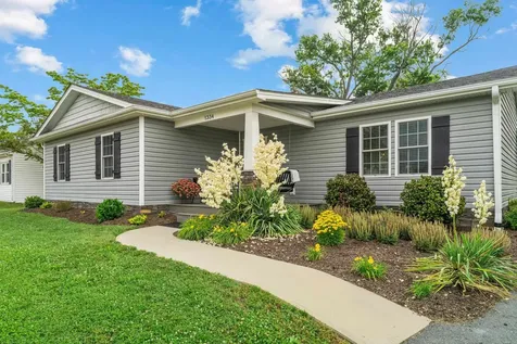 1334 Keesling Avenue Waynesboro VA 22980